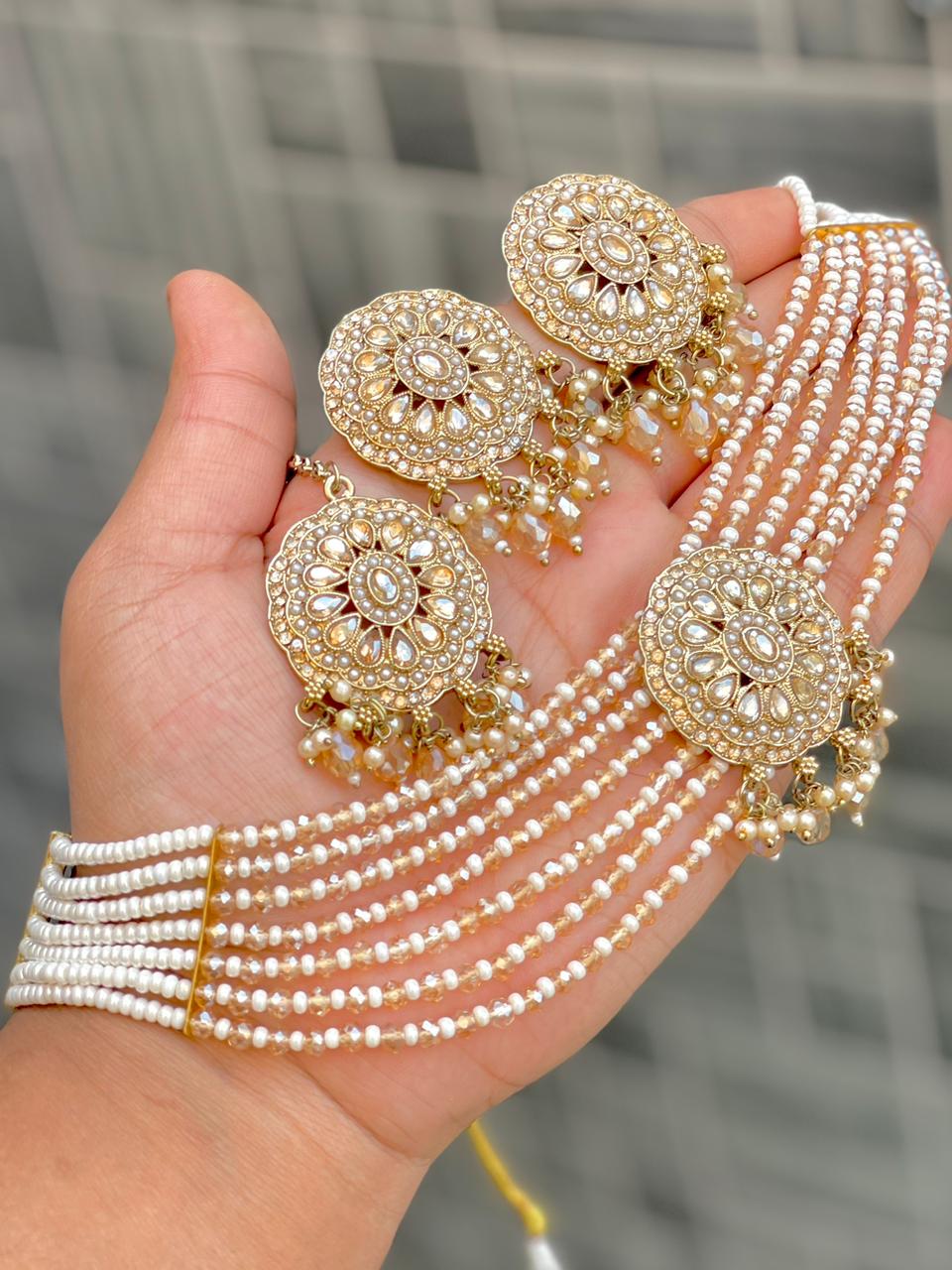 Reverse Ad Chokker With Beautiful Earrings And Tika